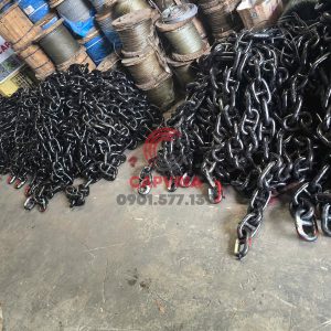 xích ngáng neo tàu