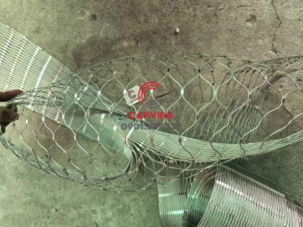 lưới an toàn giếng trời cầu thang