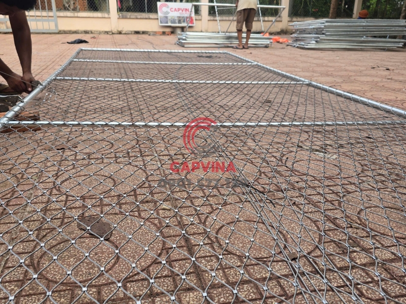 giá lưới chống rơi