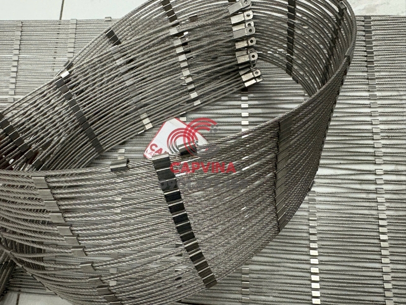 giá lưới chống rơi