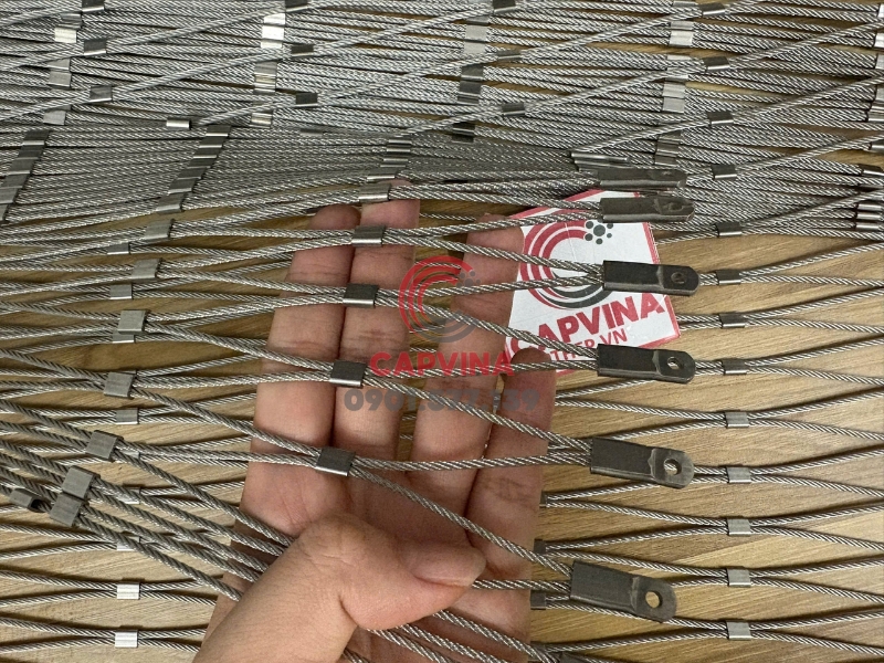 Lưới bảo vệ ban công