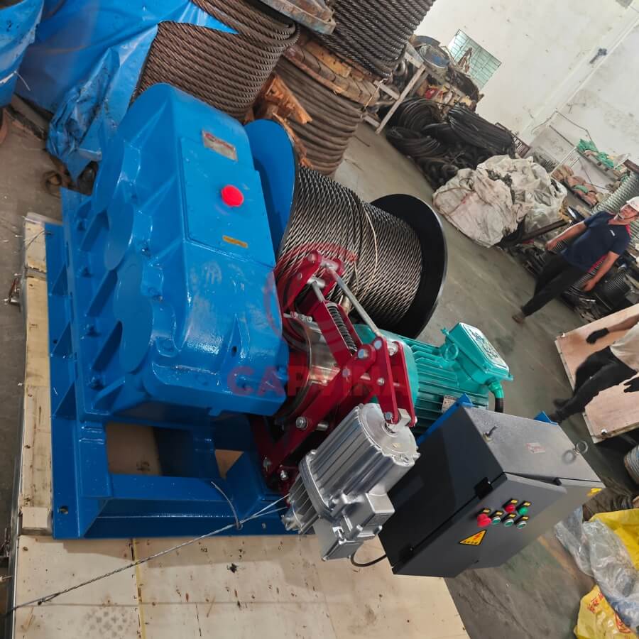 hệ thống tời neo biển